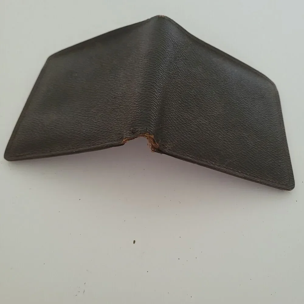 Vintage Louis Vuitton Men's LV Brown Bi-Fold Leather Wallet‎ Monogram Card Bill